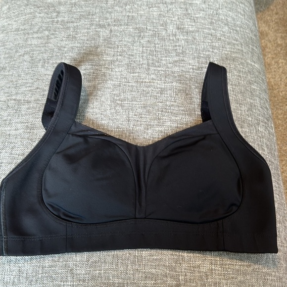 Lululemon Black Luxtreme Ta Ta Tamer Bra - Picture 6 of 8